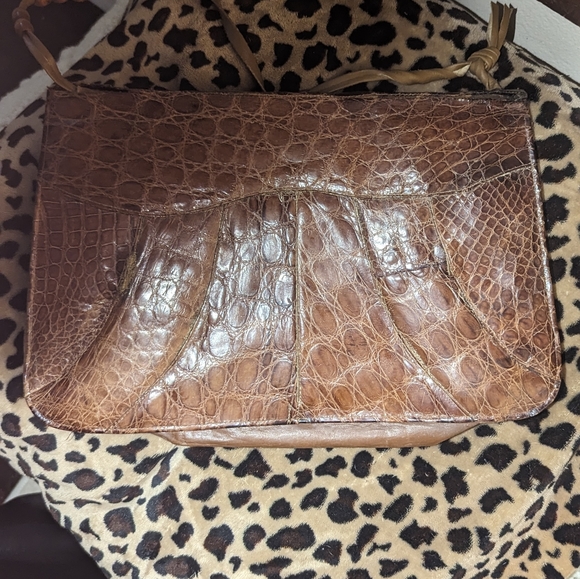 Vintage Rusty Brown Crock Embossed Leather really cool. - Picture 5 of 7
